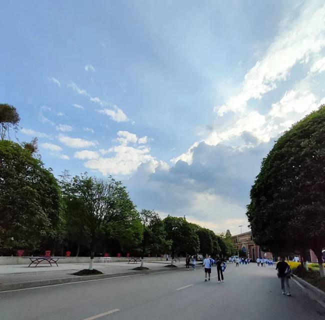 成都天府航空职业学院寝室公寓有没有空调,有独立卫生间吗